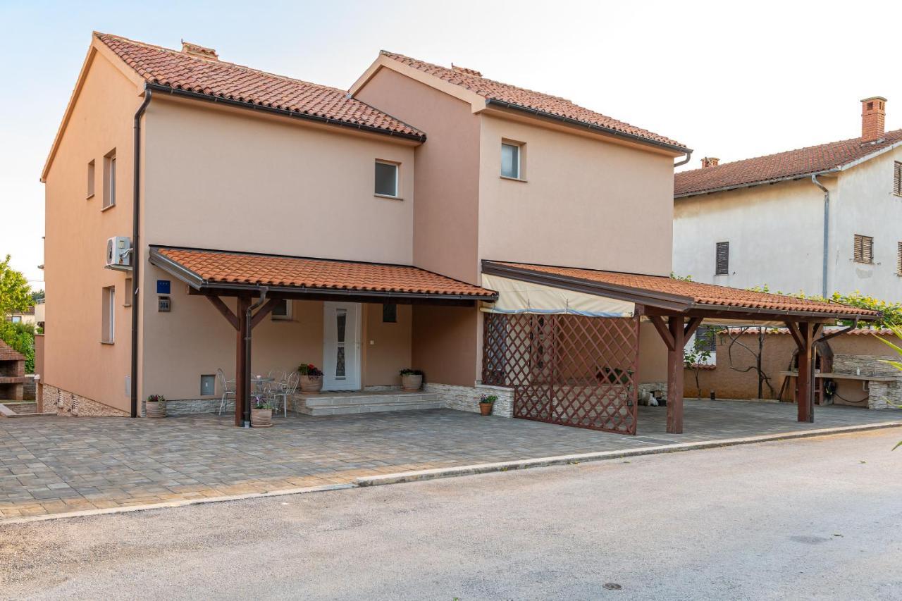 Ferienwohnung Kuca Lana Medulin Exterior foto