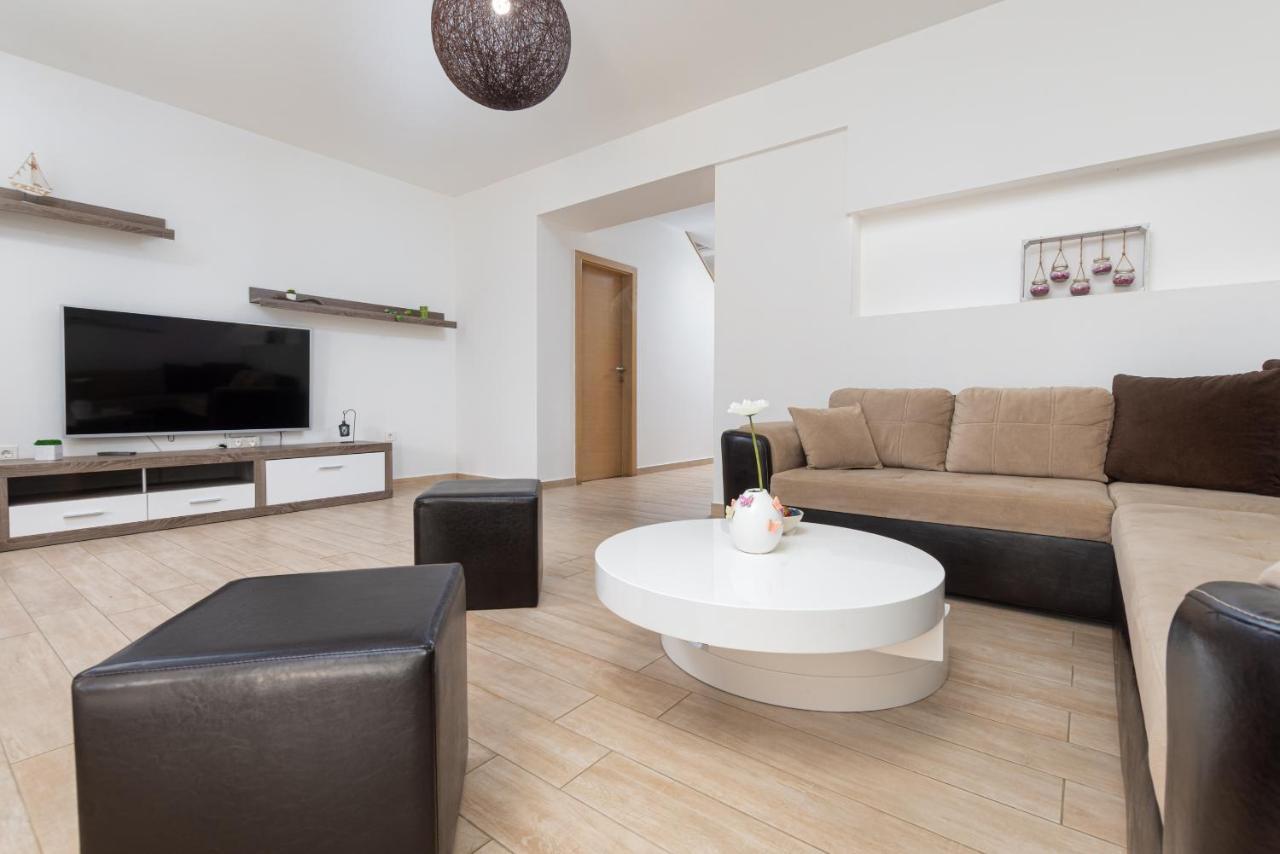 Ferienwohnung Kuca Lana Medulin Exterior foto